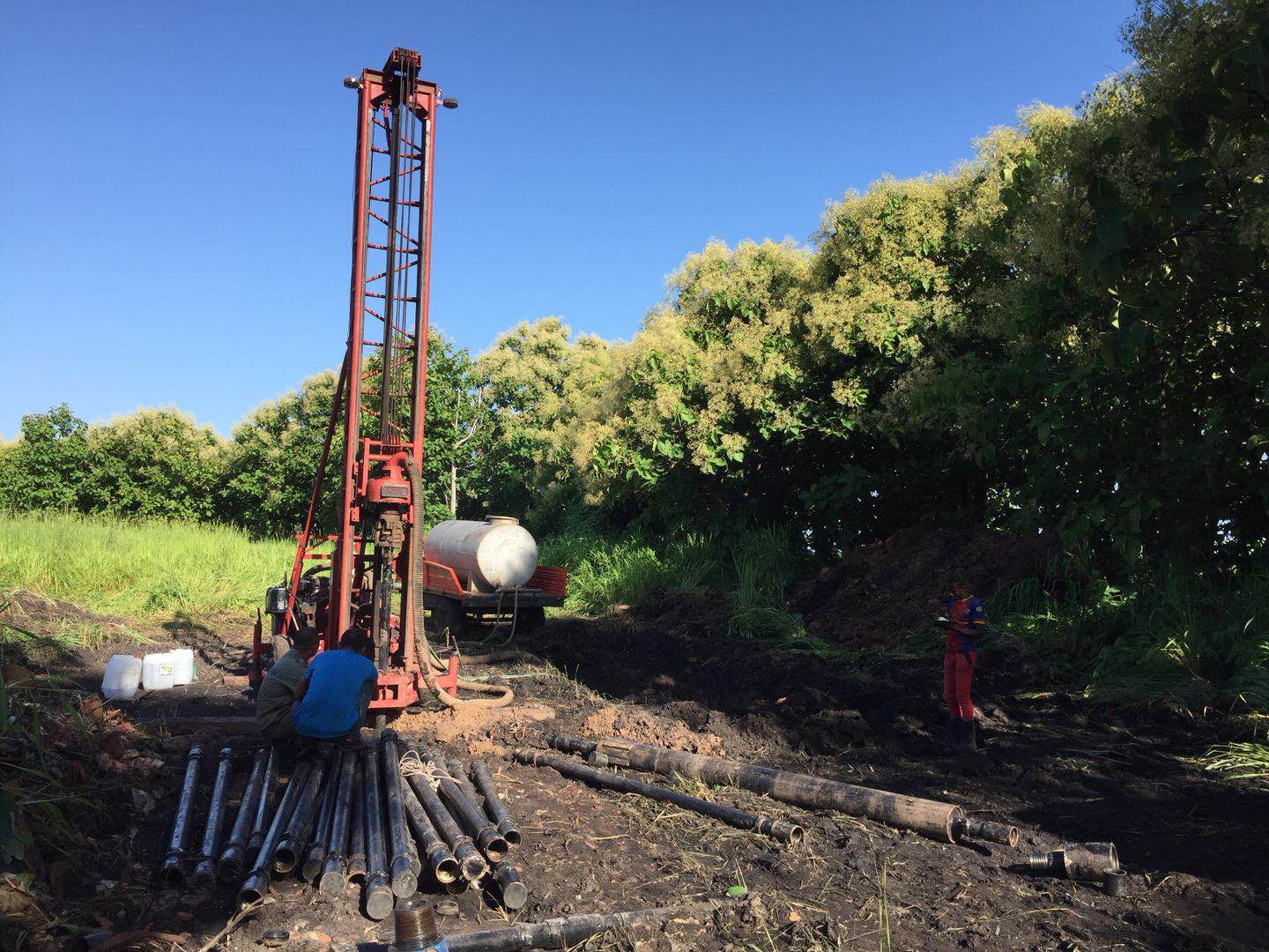 Drilling rig construction in Uganda